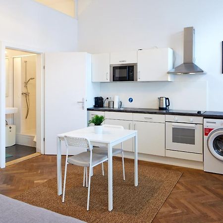 Nice Studio Close To Metro III Bécs Kültér fotó