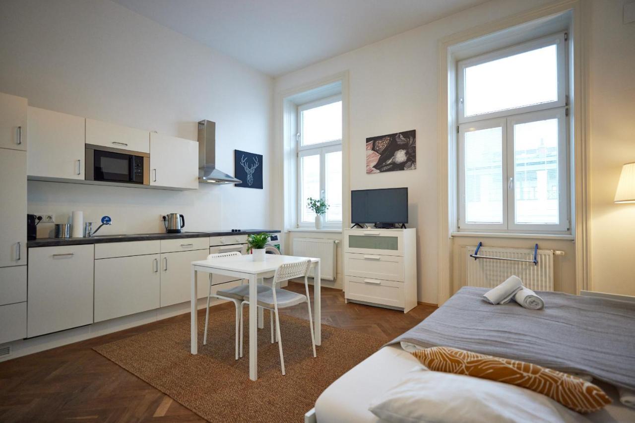 Nice Studio Close To Metro III Bécs Kültér fotó