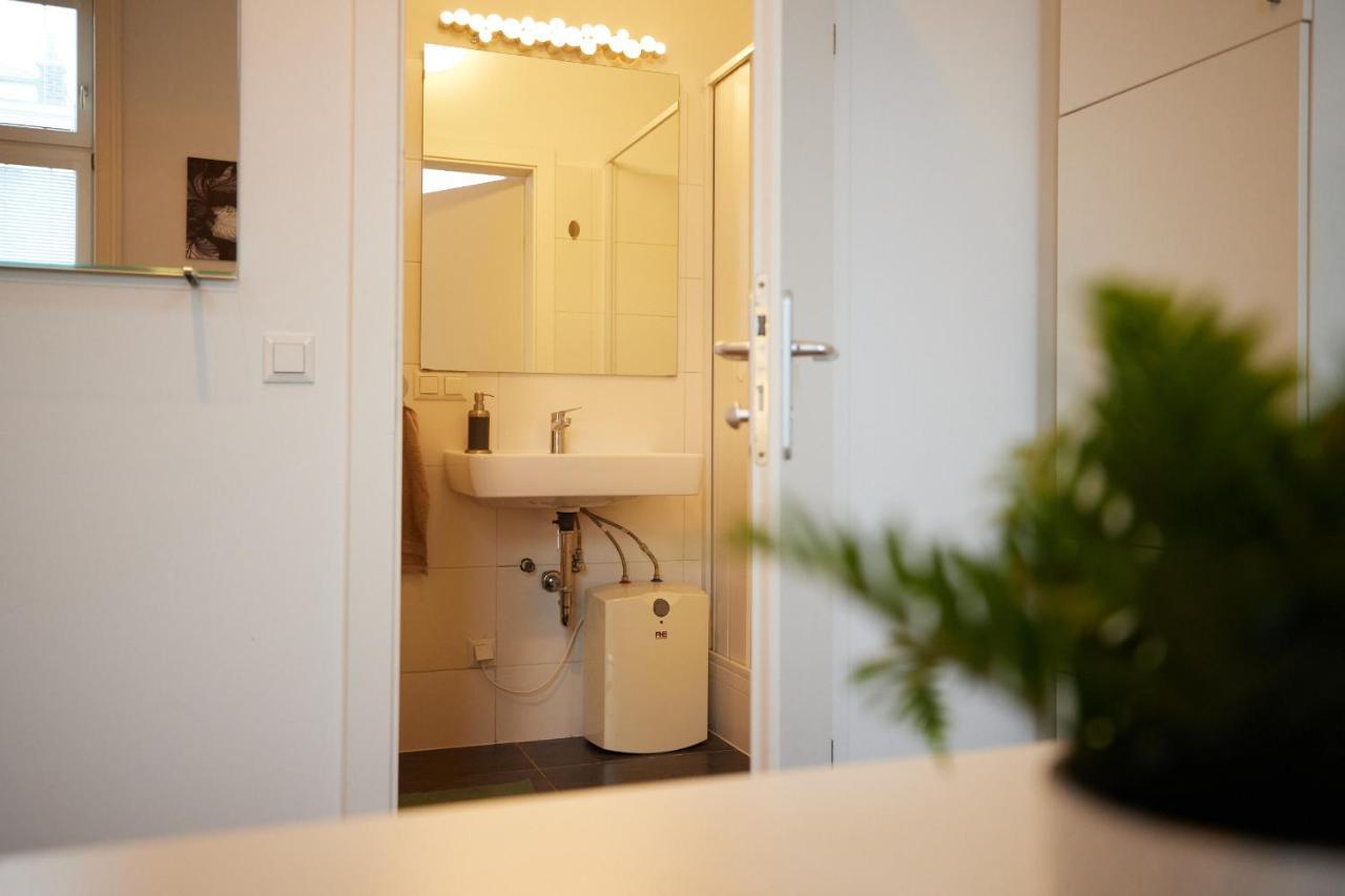 Nice Studio Close To Metro III Bécs Kültér fotó
