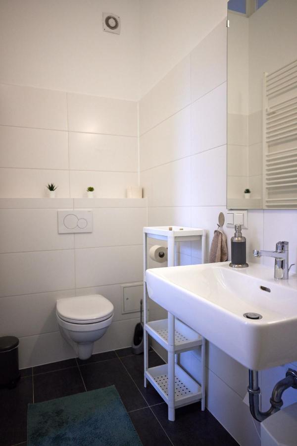 Nice Studio Close To Metro III Bécs Kültér fotó