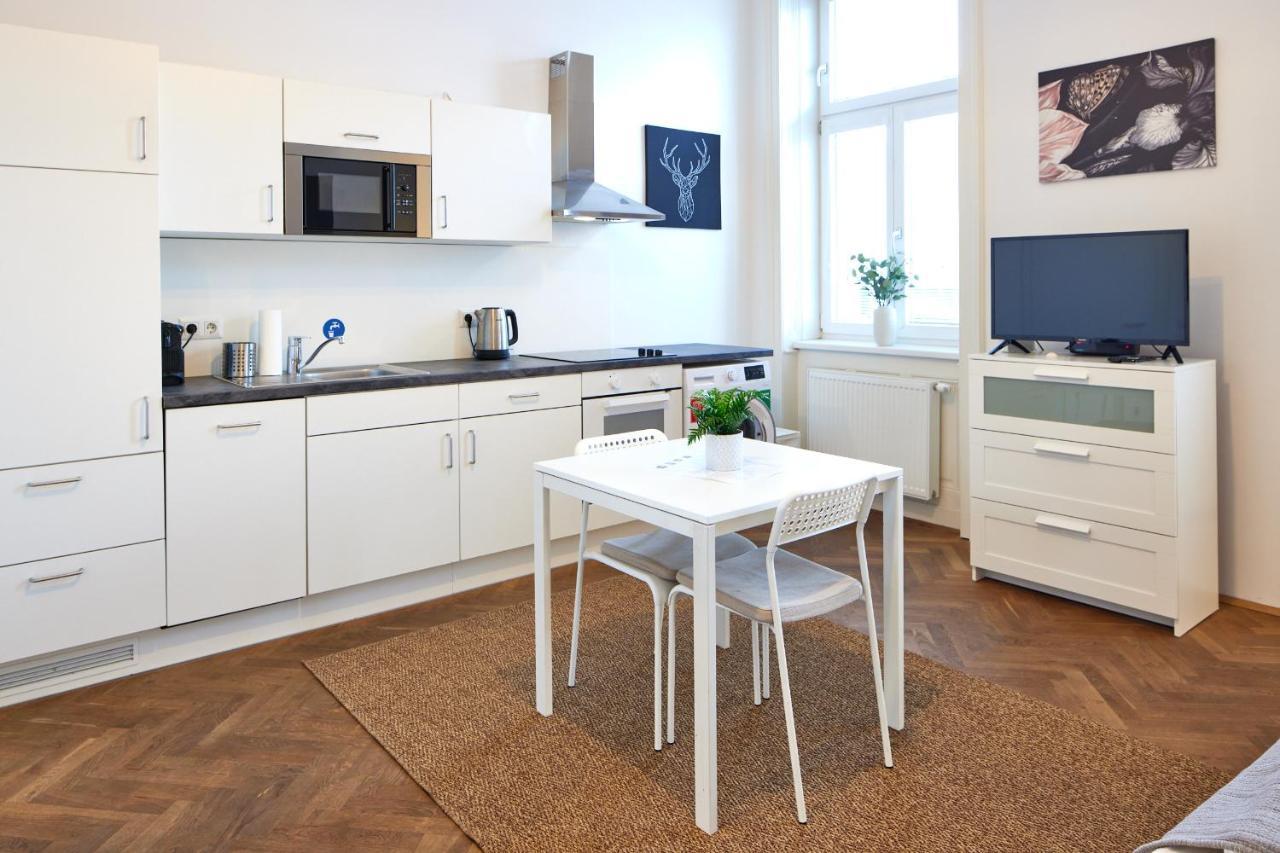 Nice Studio Close To Metro III Bécs Kültér fotó